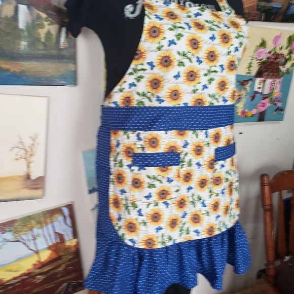 Handmade Kitchen Apron - Picture 4 of 6